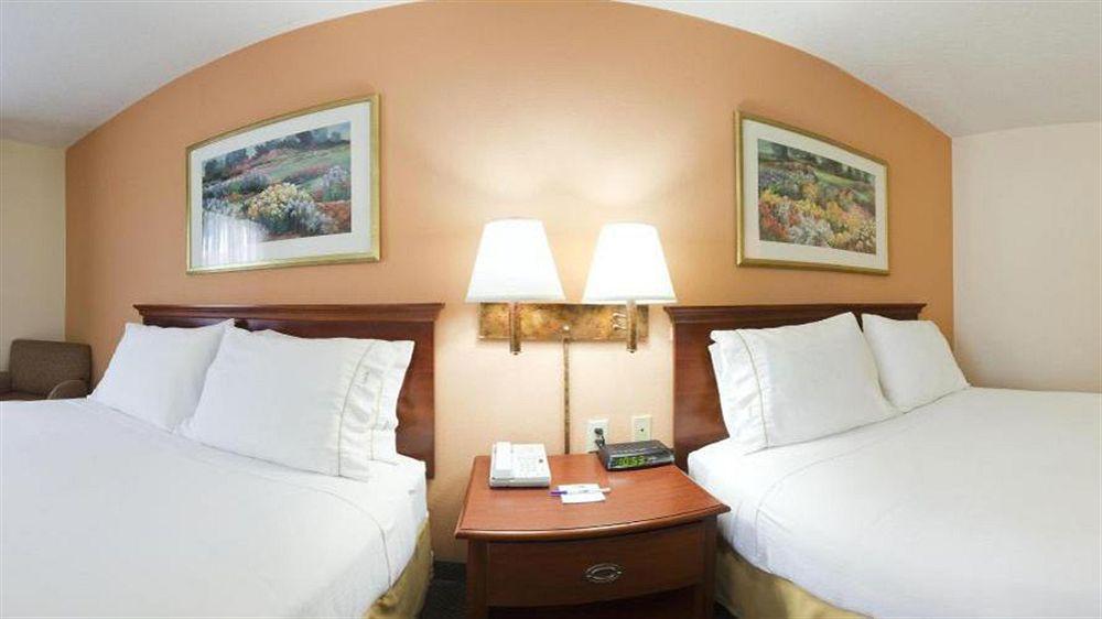 Holiday Inn Express Hotel And Suites Houston Kingwood 外观 照片